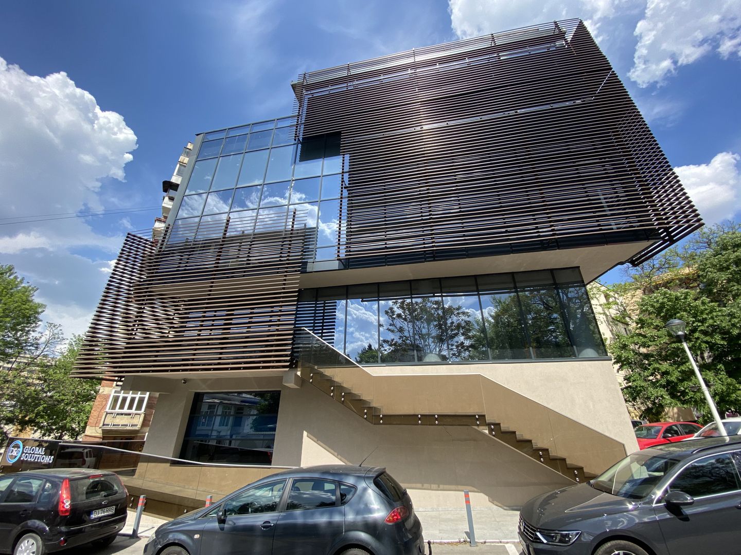 Savinesti Office