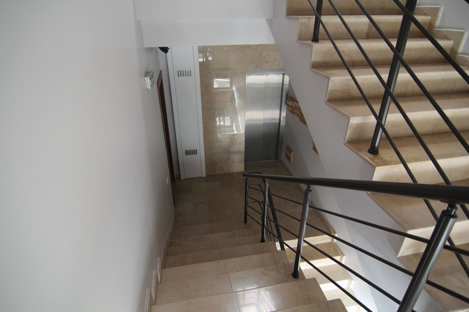 Gradina Icoanei Office Building — 10