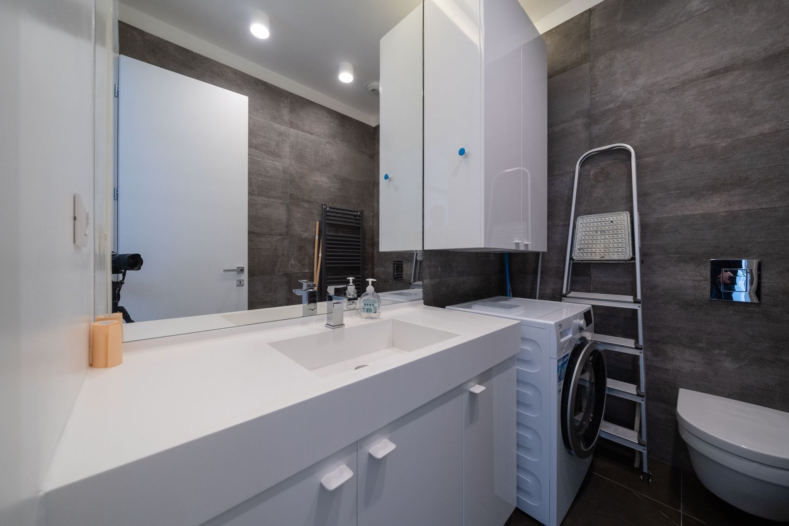 One Herastrau Park, apartament de 4 camere cu vedere lac. — 9