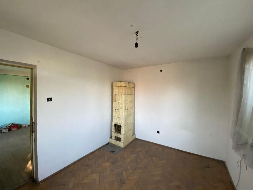 For Sale - Property for residential reconversion Comanesti SV — 10