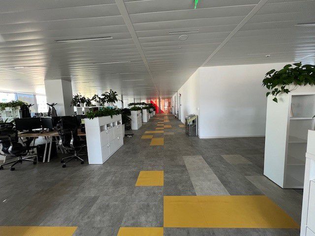Sublease @Expo — 10