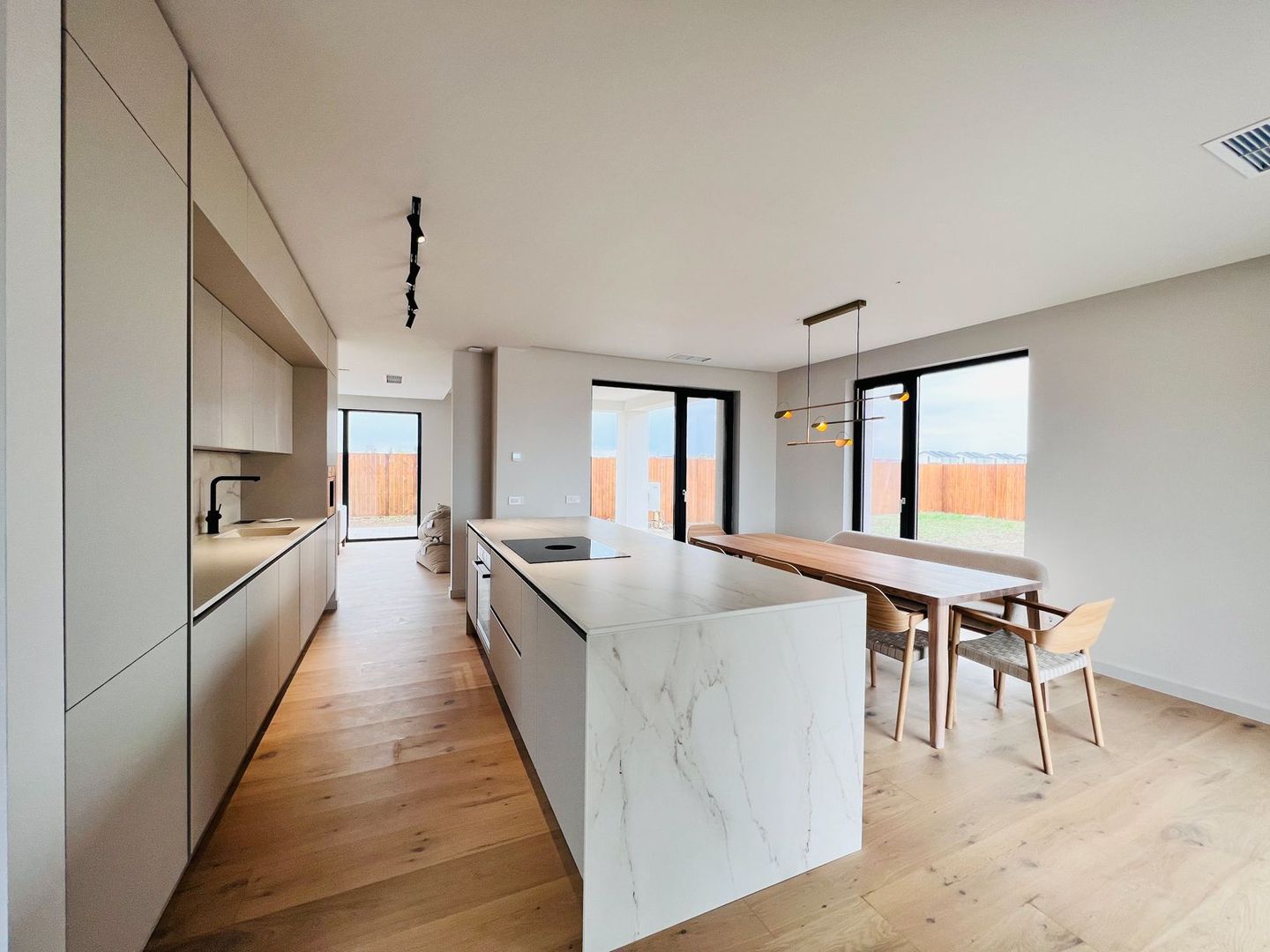 Vila individuala moderna - teren 600 mp — 9