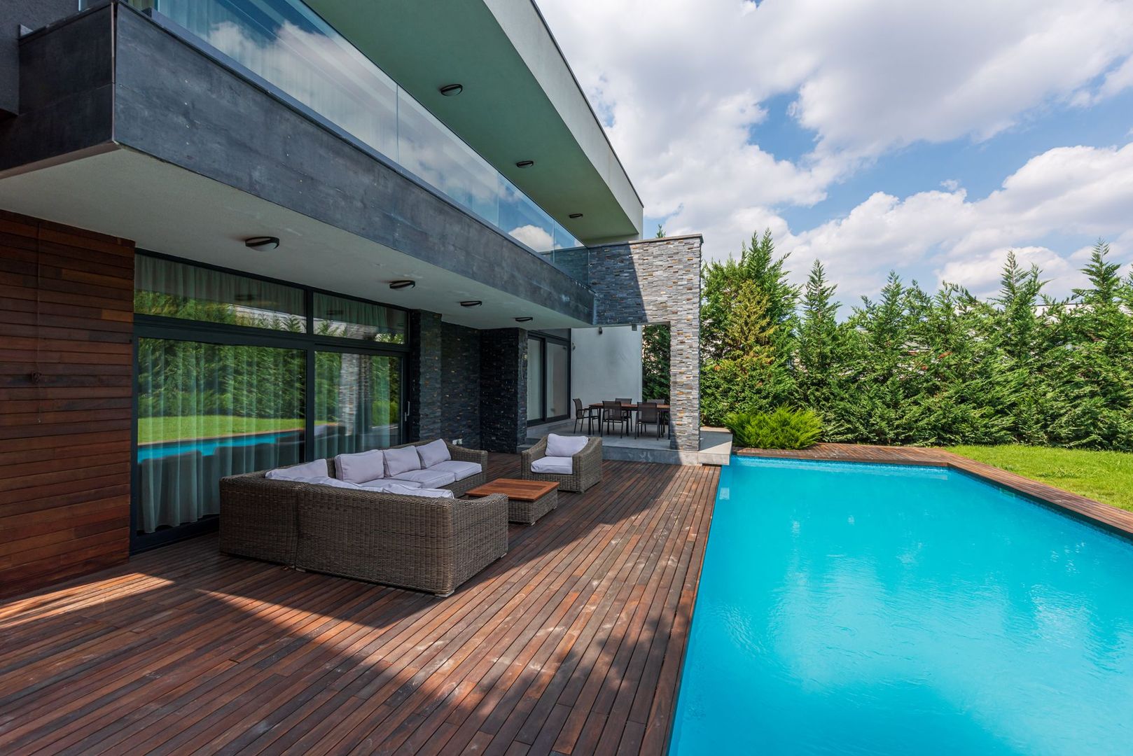 Villa with Pool Erou Iancu — 10