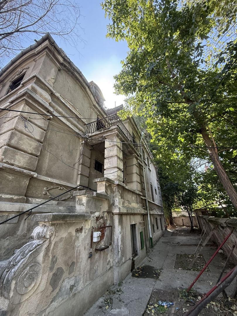 Villa for sale on Sofia Street - exceptional location in the Capital area