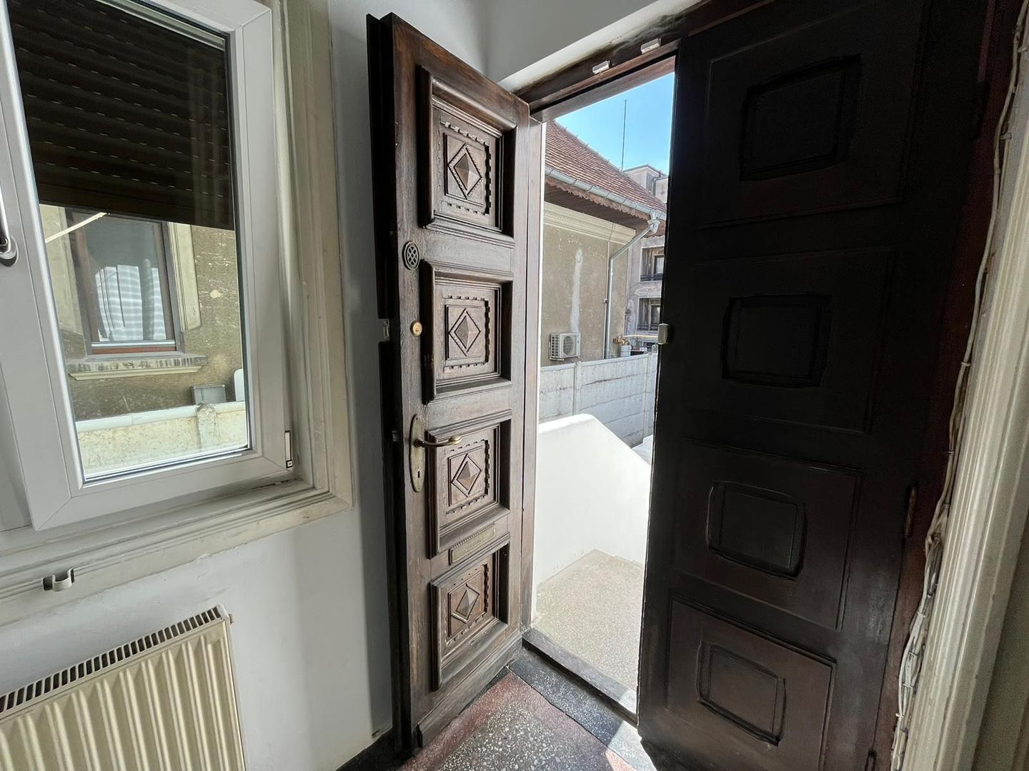 INTERWAR VILLA WITH SPECIAL ARCHITECTURE – Generous land, Capital area — 9