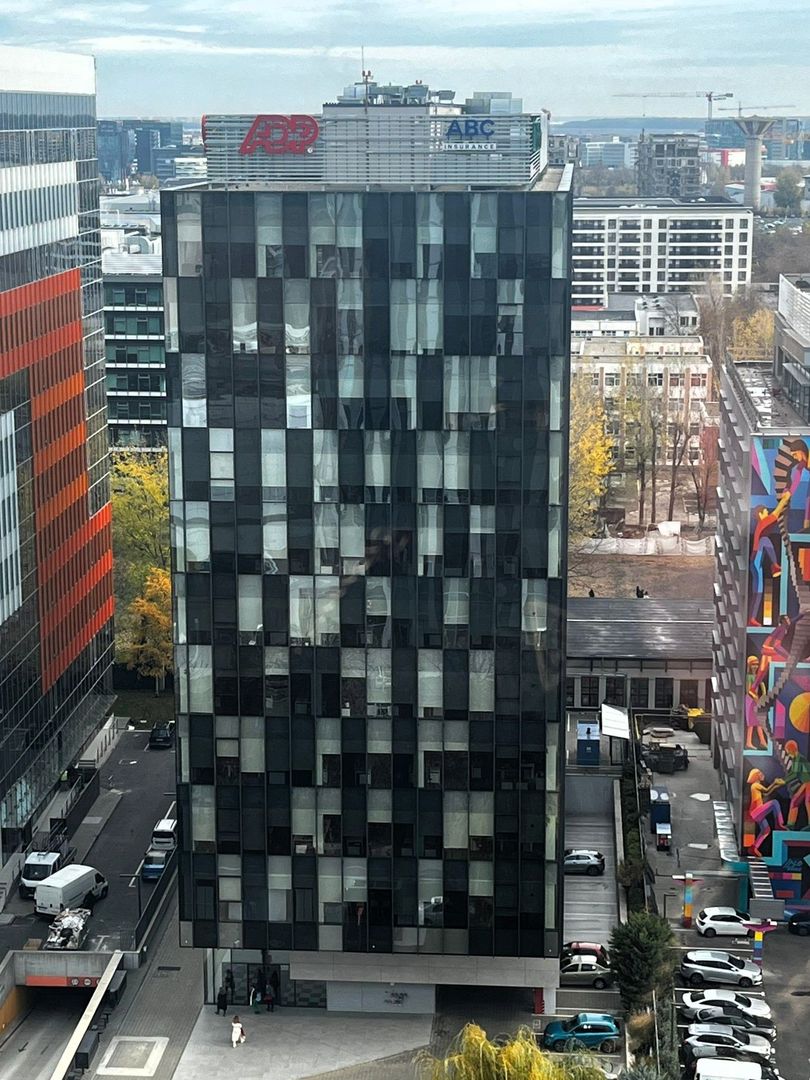 Gara Herastrau Office Building