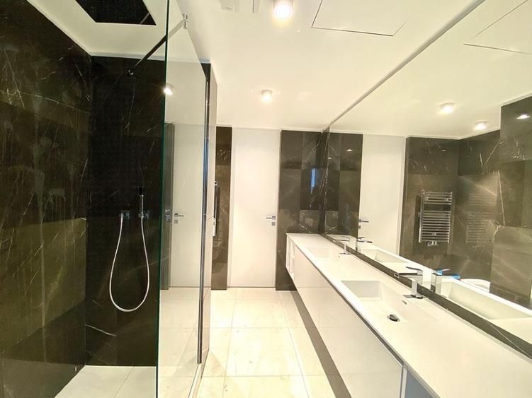 De inchiriat 4 camere de tip duplex situat in One Cherles de Gaulle — 10