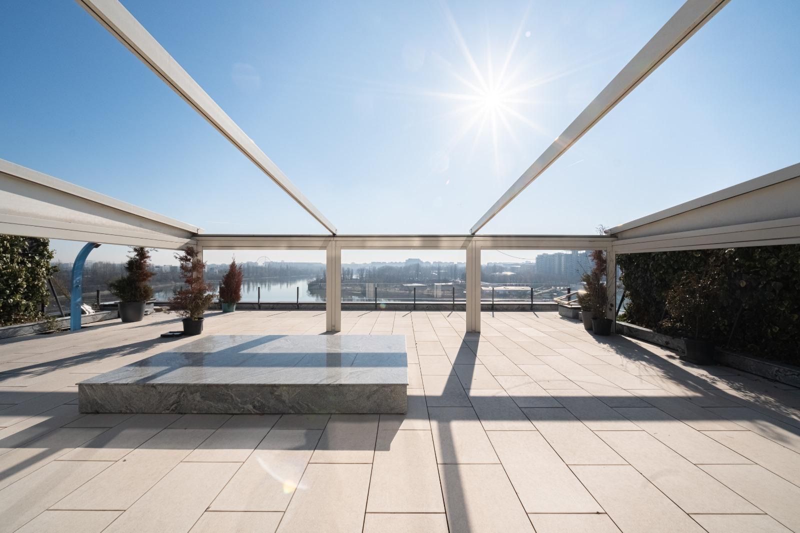 PENTHOUSE LAGUNA RESIDENCE – VIEW PANORAMIC LACUL TEI