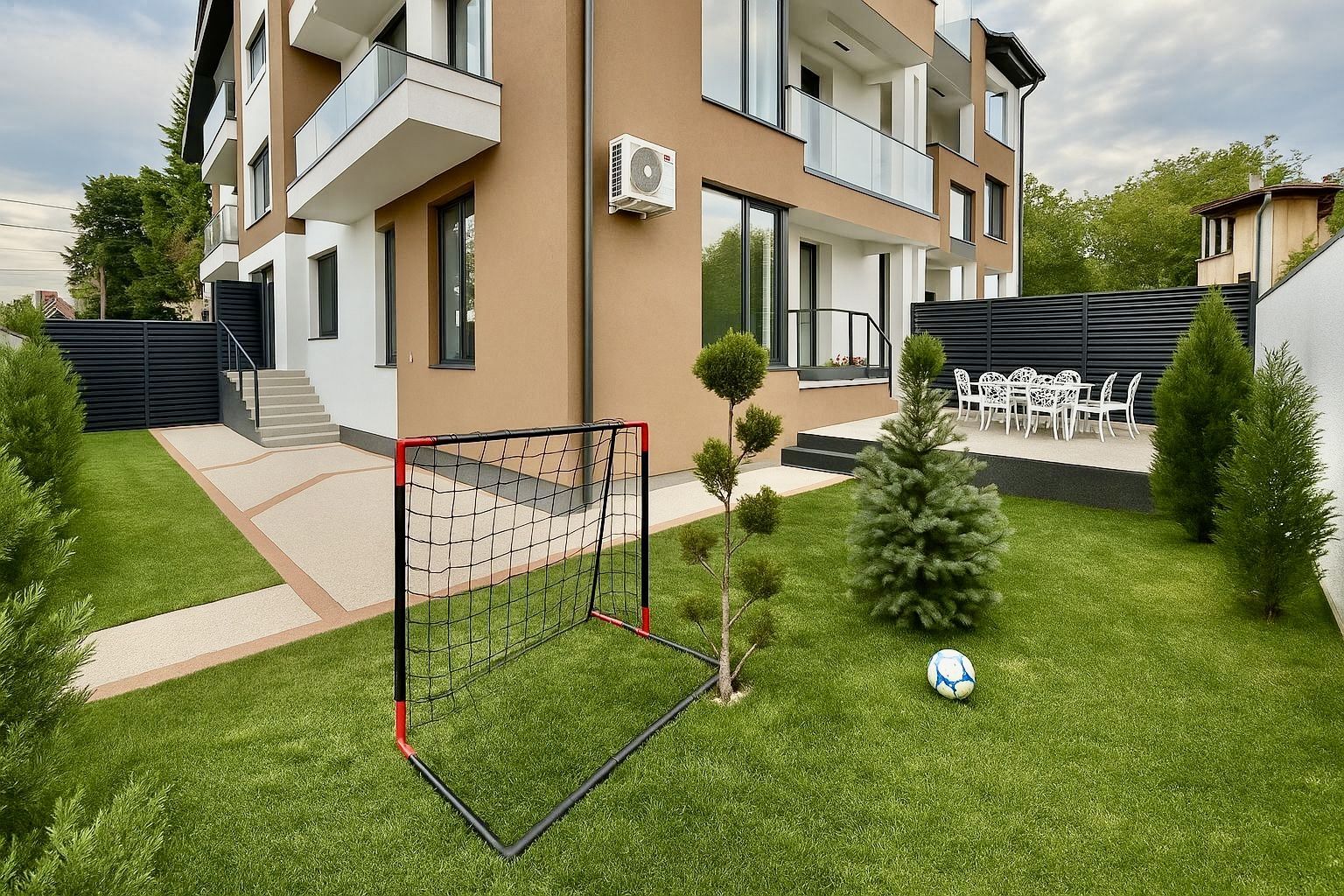 Aviatiei-Baneasa / Bloc boutique / Apartament cu gradină