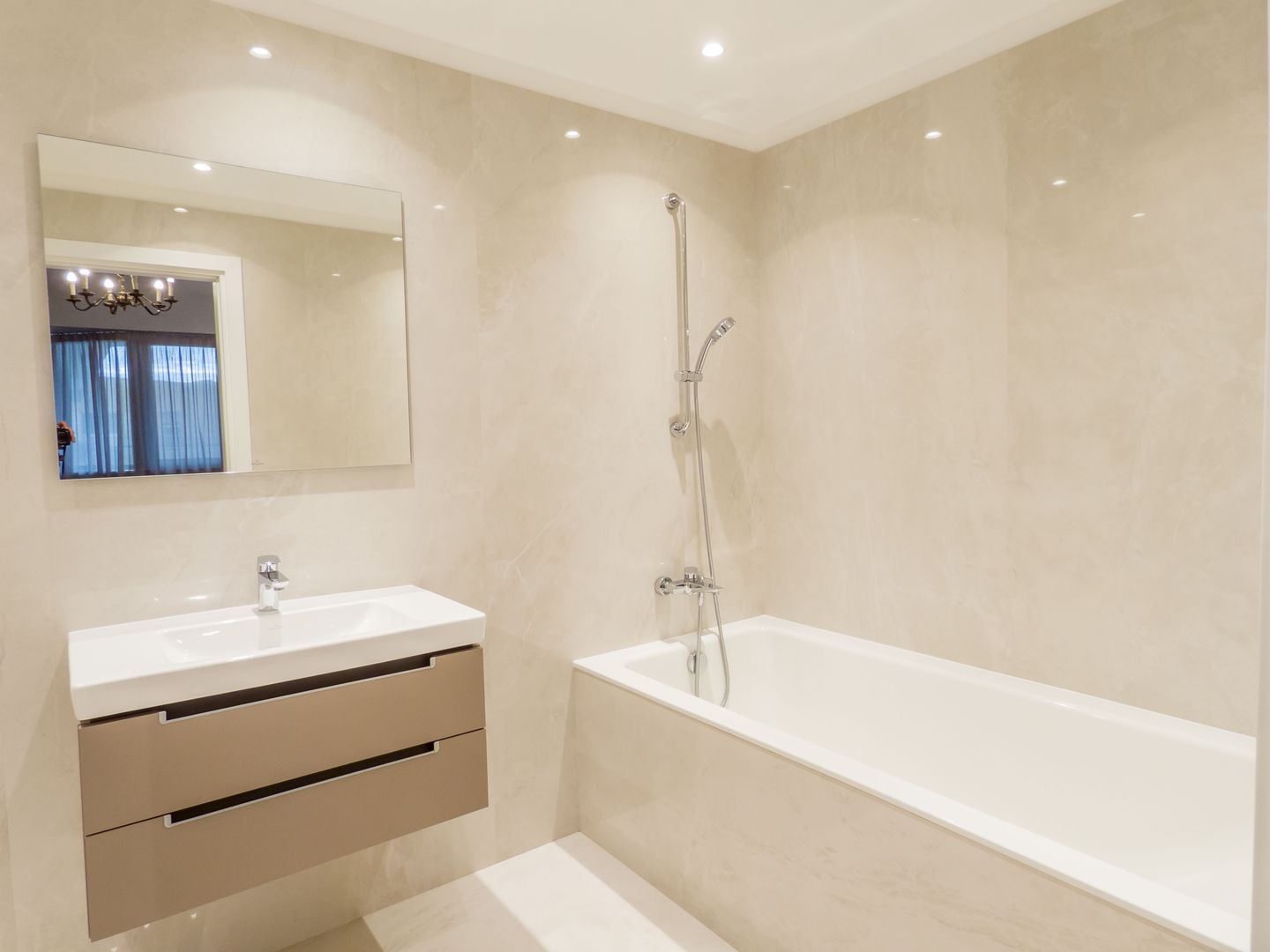 Gafencu 49! Apartament lux, 110 mp utili / Parcare subterana — 10