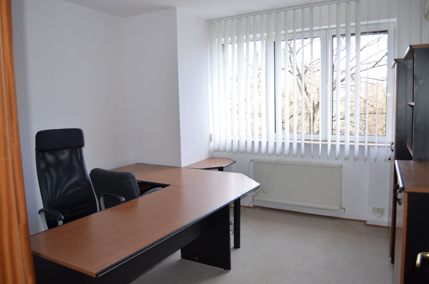 Apartament cu 4 camere de închiriat în zona Aviatorilor
