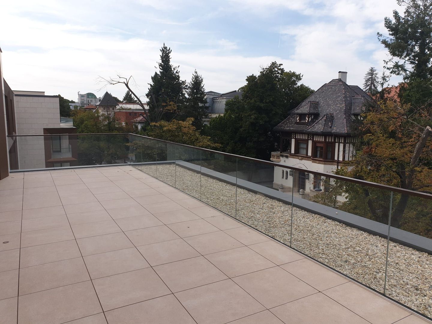 Aviatorior, apartament de 4 camere si curte proprie — 9