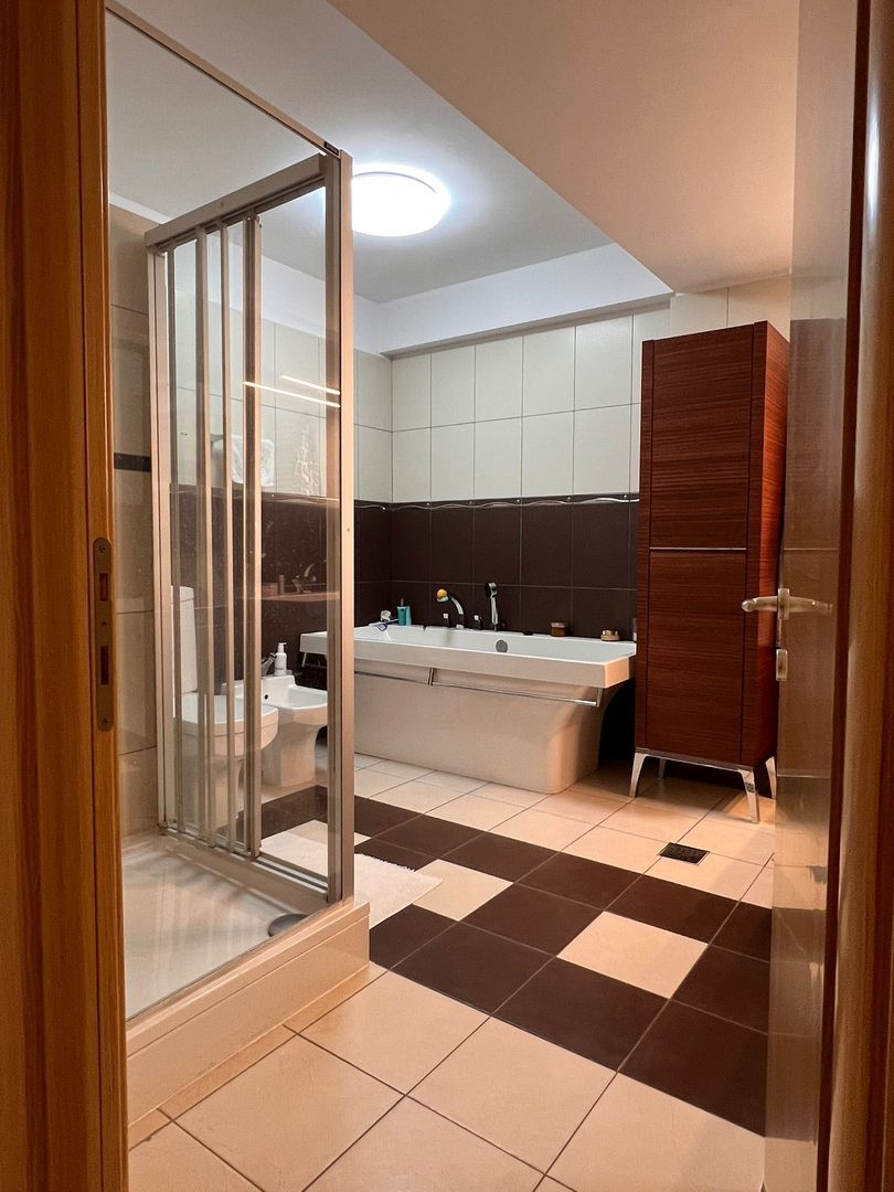 Herastrau | 3 Bedrooms | Parking space — 9