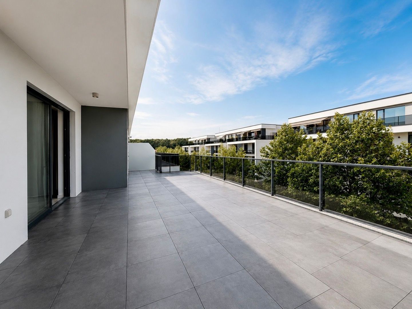 Forest view / Penthouse with spectacular terrace / 2 parking spaces