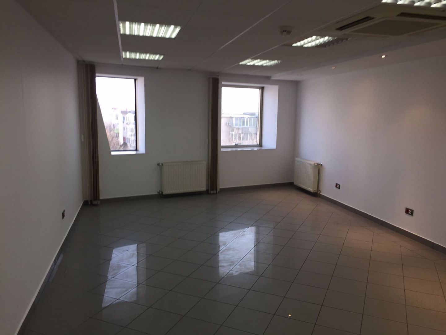Office center Caramfil — 10