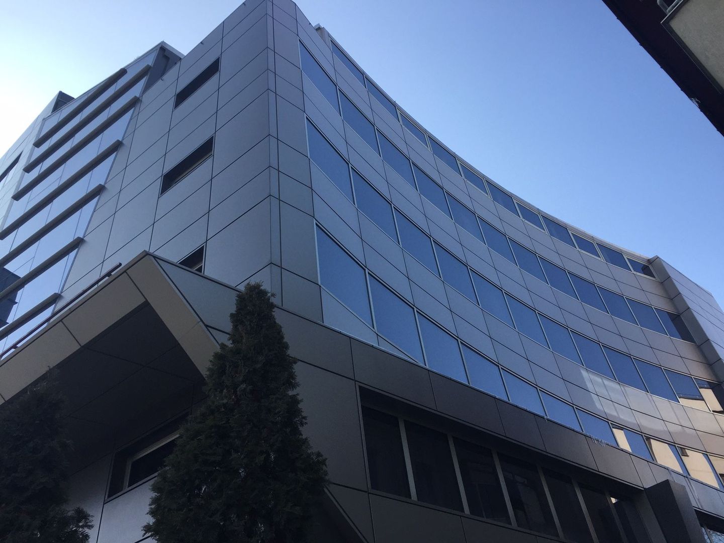 Office center Caramfil