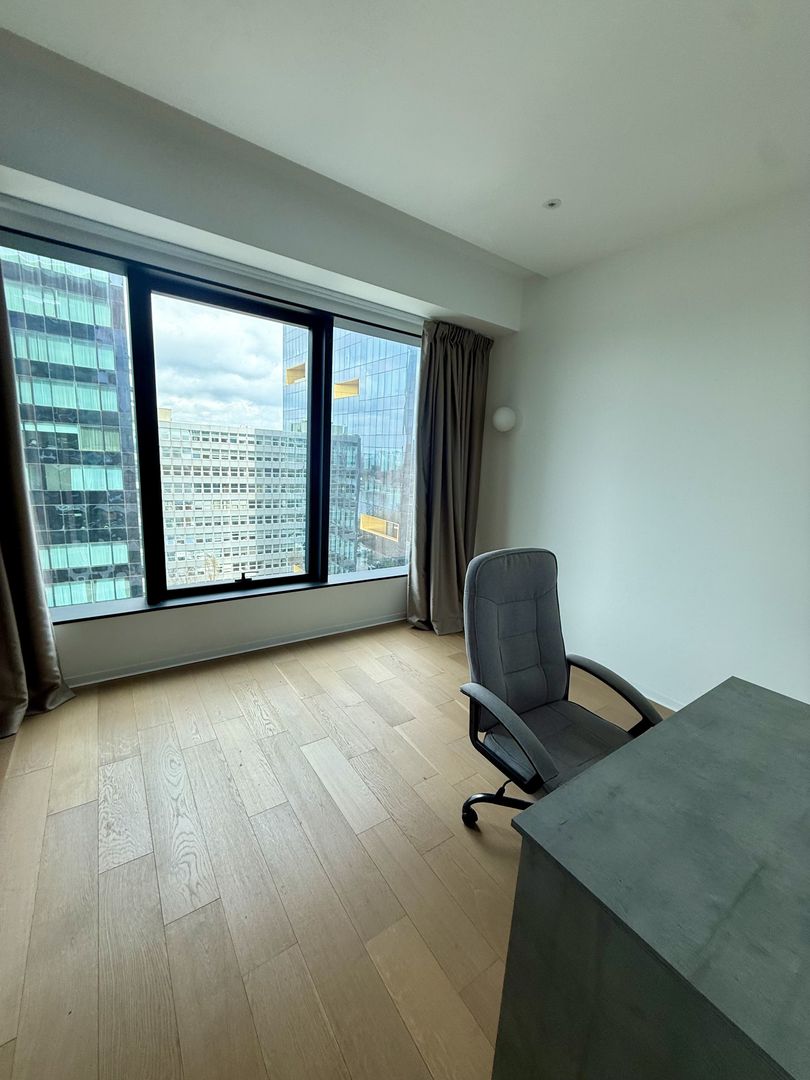 One Eliade / Upper floor / park view / parking included — 9