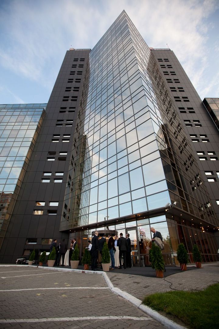 Birouri de inchiriat in Phoenix Tower