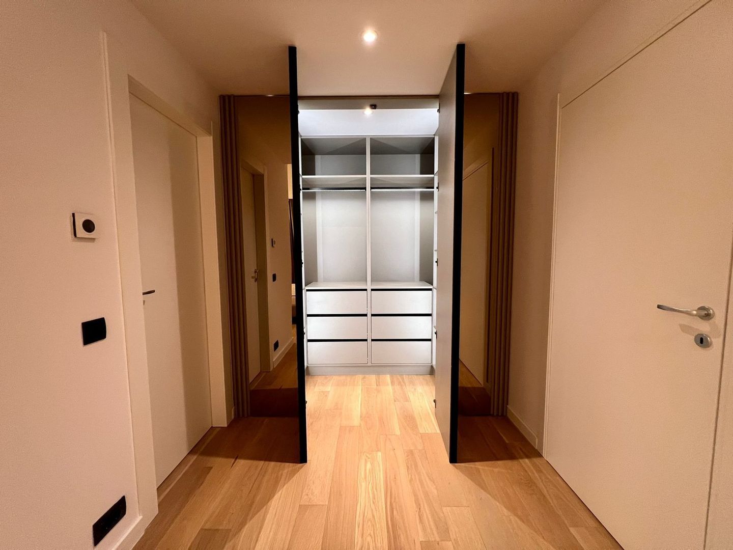 Apartament de Lux - 4 Camere | One Herăstrău Tower | Etaj 7 — 9