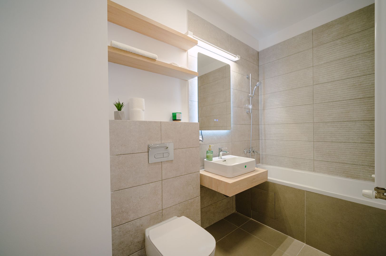 Apartament 3 camere complet mobilat Vulcan Residence — 10