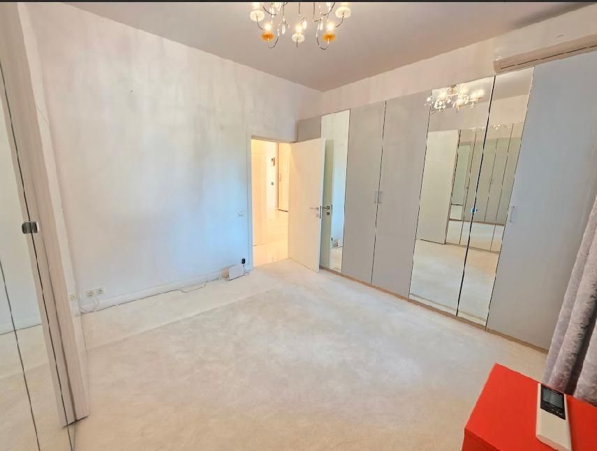 Exclusive 4 Room Apartment | Springs | Generous terrace & garage — 9