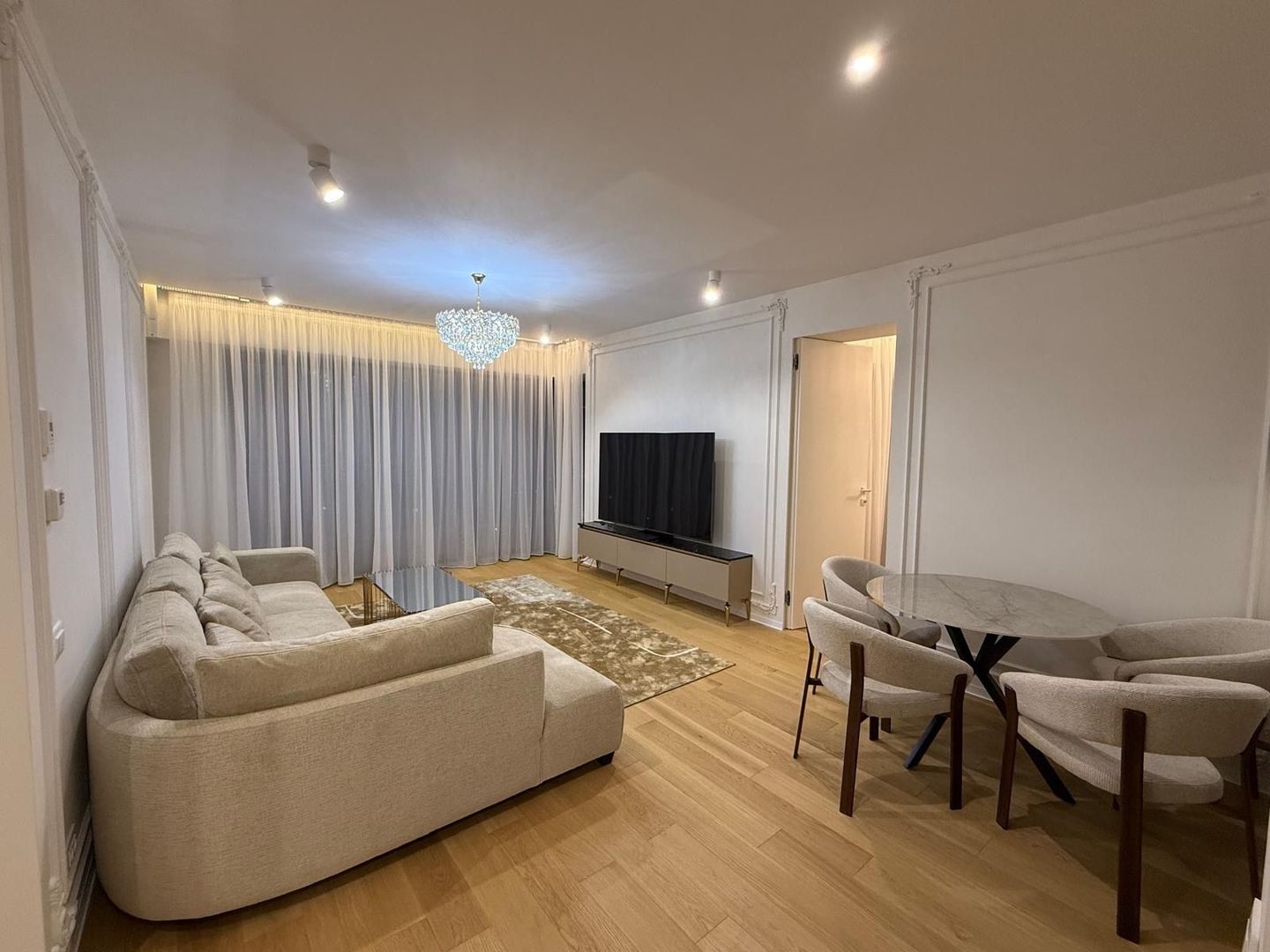 Apartament premium cu 3 camere | Vedere liberă | One Lake Club