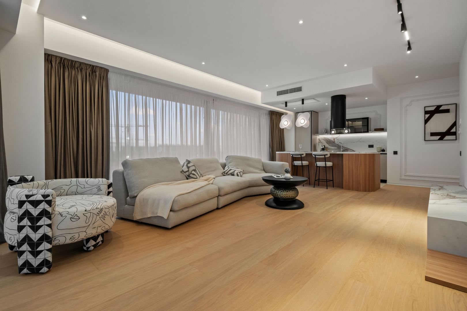 Etaj 11 | Apartament nou | Terasă 50 mp