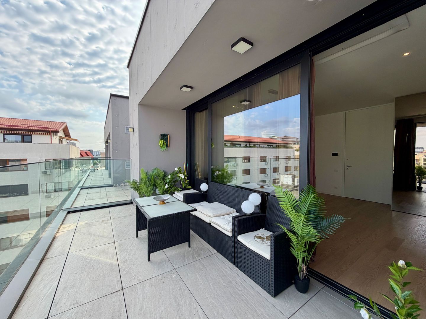 Premium penthouse for rent | WIN Herastrau | 4 rooms | 50 sqm terrace