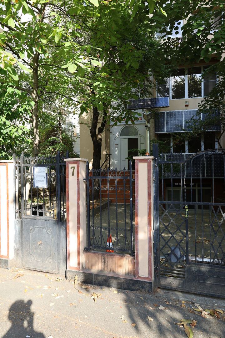 Vilă Individuală Herăstrău | 300 mp | 8 Camere | Teren 355 mp | Garaj — 9