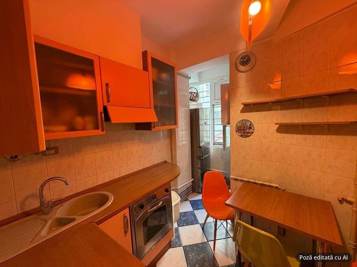 Apartament cu 2 camere, 2 bai, în zona Strada Sfintii Voievozi — 9