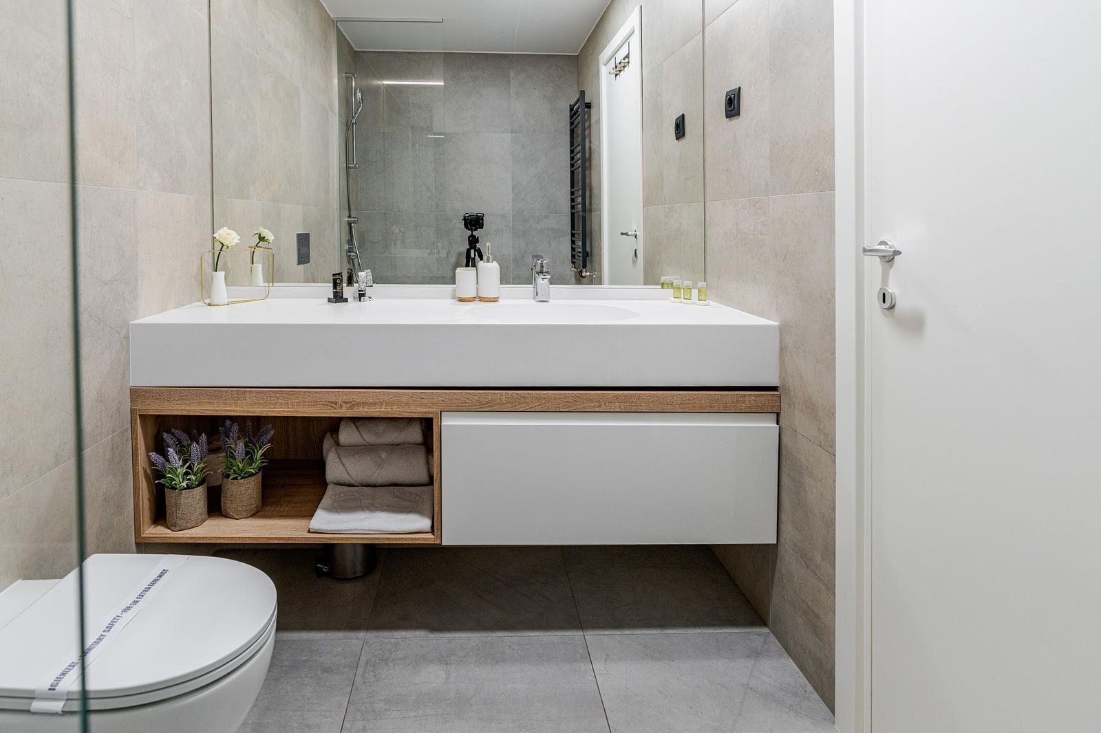 One Herastrau Towers / Intimate view — 10