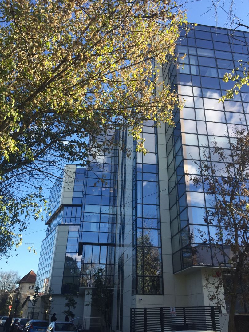 Frunzei Office Building