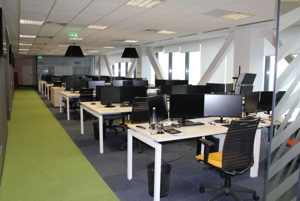 Euro Tower Offices — 10
